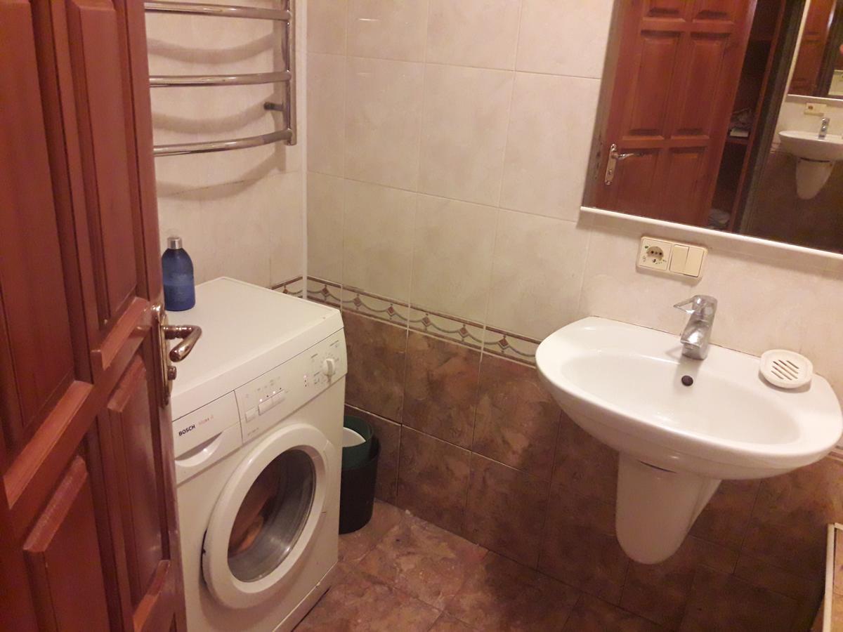 Appartment Near M. 23 Serpnya ハルキウ エクステリア 写真
