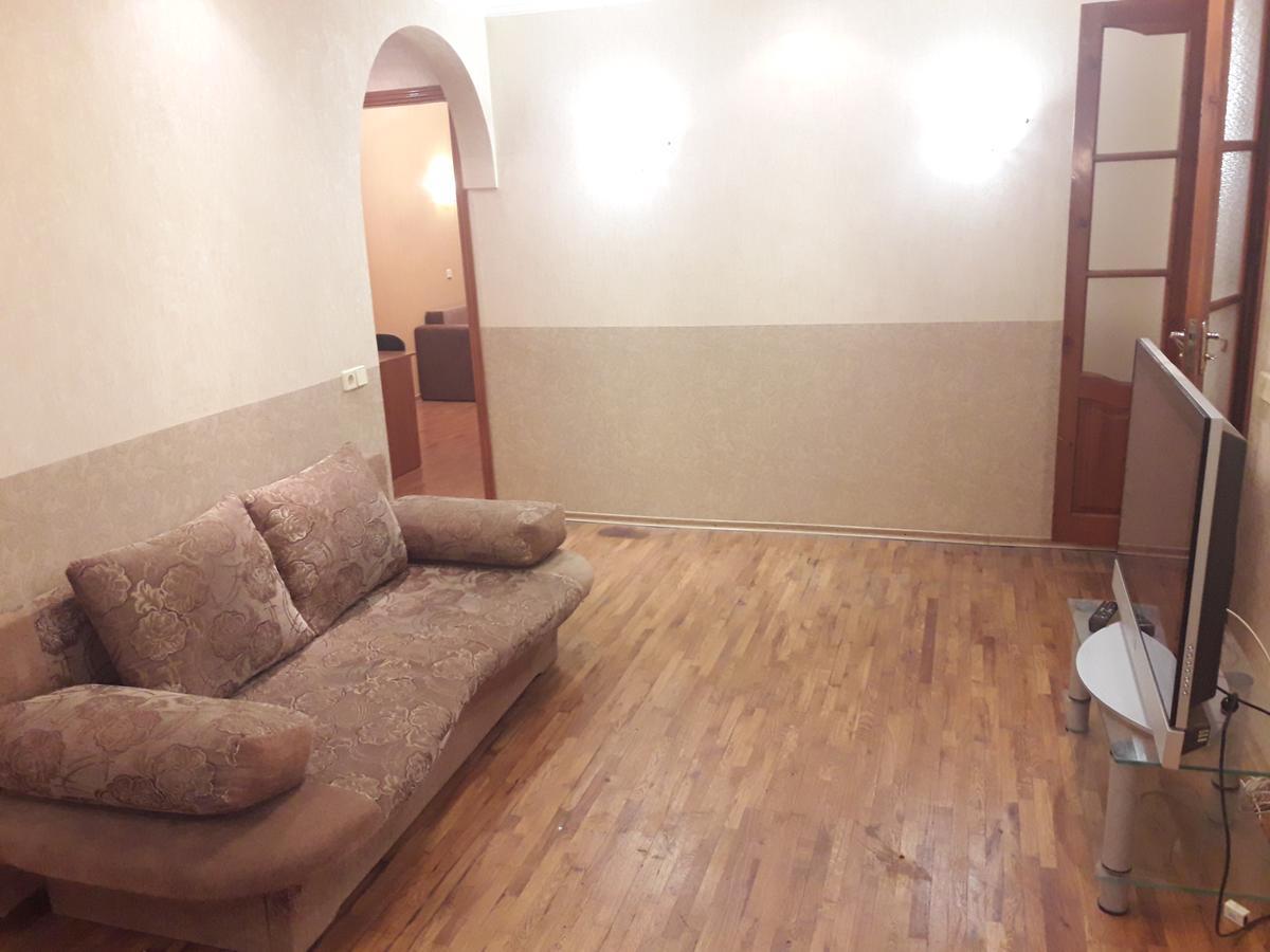 Appartment Near M. 23 Serpnya ハルキウ エクステリア 写真